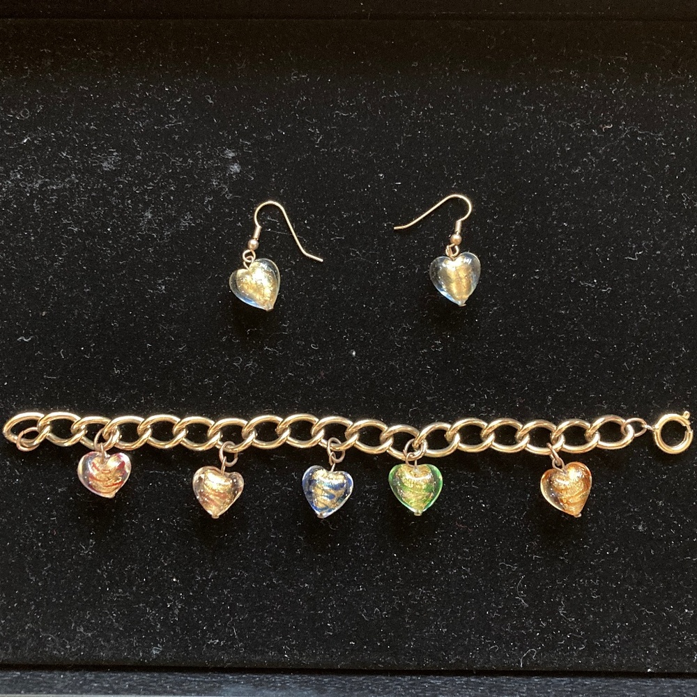 Gold Tone Murano Glass Heart Charm Bracelet/8 Inch/Matching Pierced Earrings